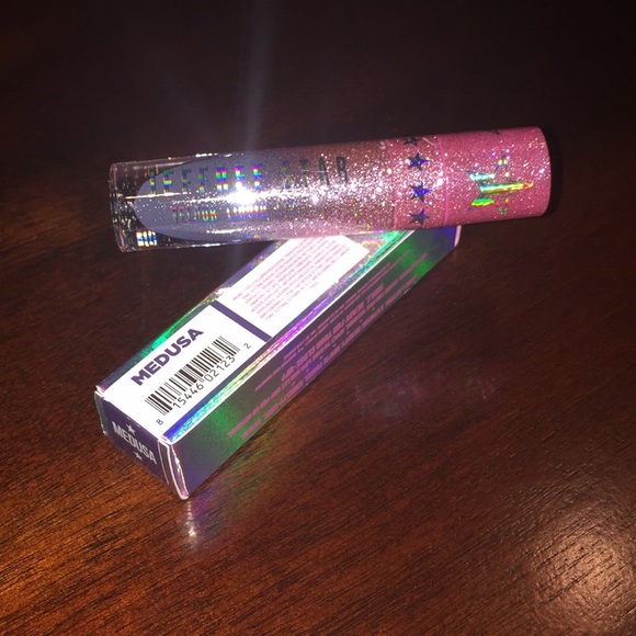 “MEDUSA” Jeffree Star Velour Liquid Lipstick!! - Picture 8 of 8